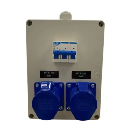 Quadro Robo Com Disjuntor Tripolar 3P 40A + 4 Tomadas 2P+T 20A + 2 Tomada 3P+T 16A - Phek