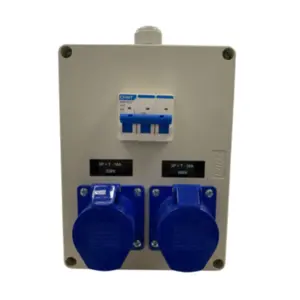 Quadro Robo Com Disjuntor Tripolar 3P 40A + 4 Tomadas 2P+T 20A + 2 Tomada 3P+T 16A - Phek